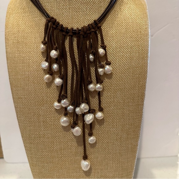 NWT Chico’s Boho Necklace “Brown Pearl Prairie Sunset” Leather w/ fringe tassel - Picture 4 of 13